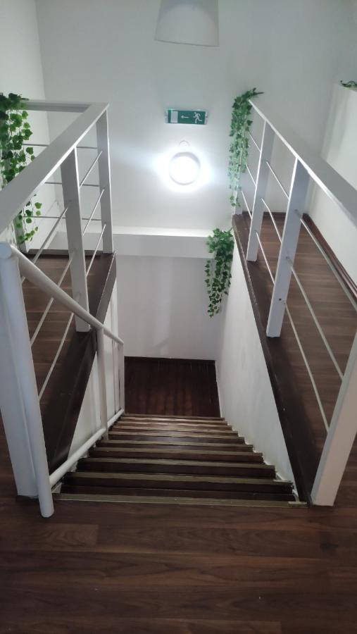 Eiffel-T45 Five Bedroom Central Apartment Budapest Exterior foto